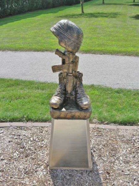 NEW HOLSTEIN VETERANS MEMORIAL BATTLEFIELD CROSS