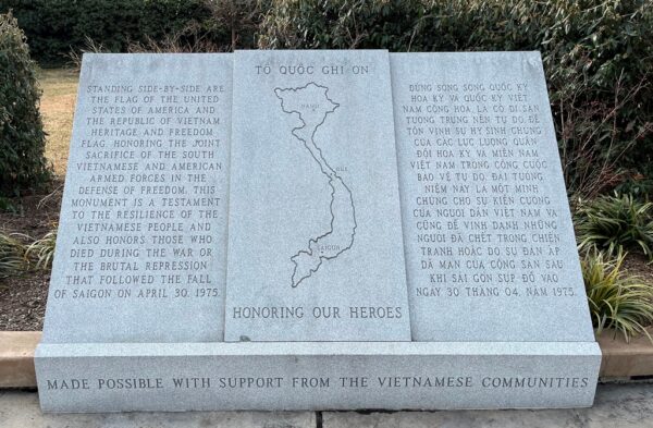 VIETNAMESE COMMUNITY HONORING OUR HEROES WAR MEMORIAL