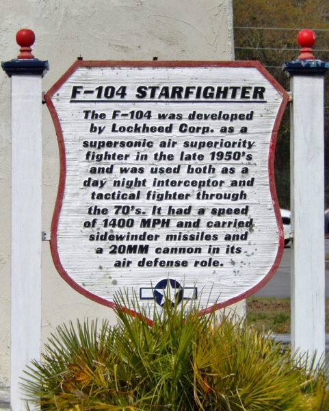 BRUNSWICK F-104 STARFIGHTER MEMORIAL PLAQUE