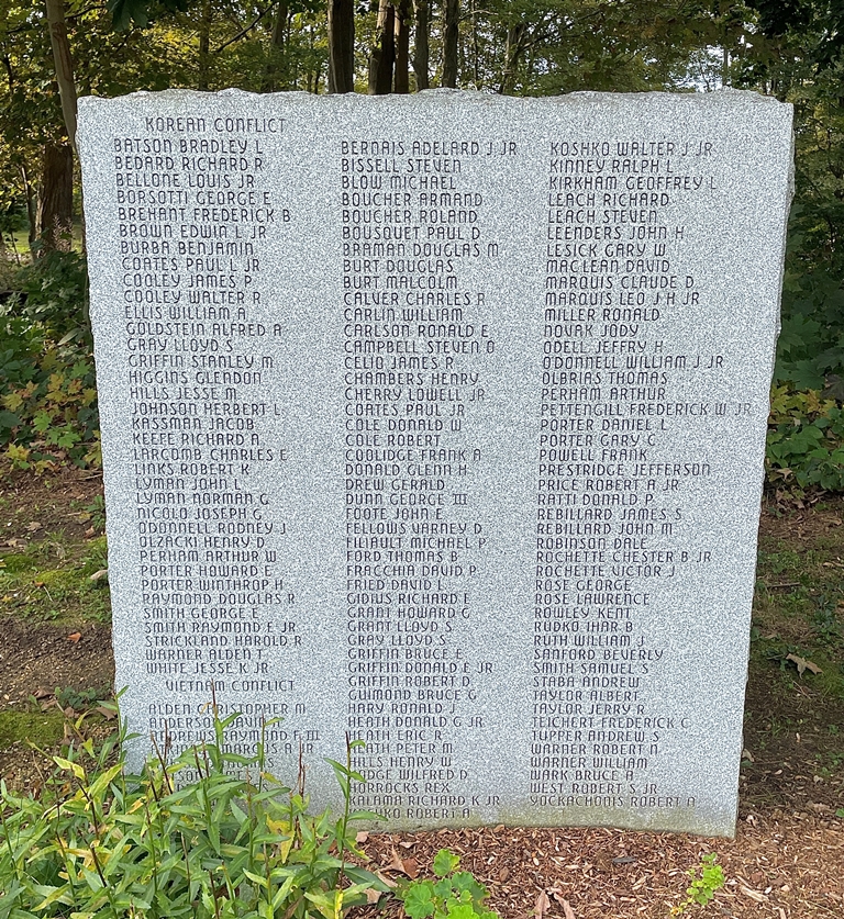 TOWN OF HEBRON WAR VETERANS RIGHT STONE