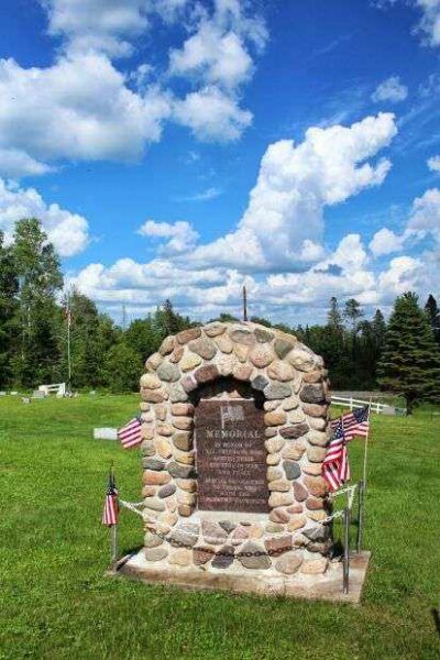 CAYUGA UNION CEMETERY VETERANS MEMORIAL FRONT