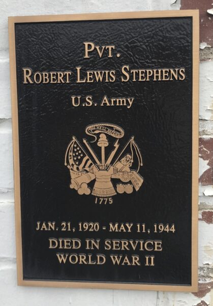 PVT. ROBERT LEWIS STEPHENS WAR MEMORIAL PLAQUE