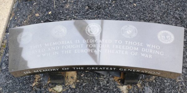 IN MEMORY OF THE GREATEST GENERATION WAR MEMORIAL BENCH TOP