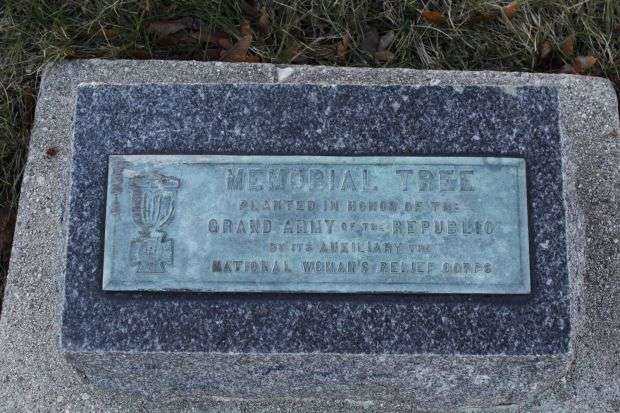 MANITOWOC G.A.R. MEMORIAL TREE PLAQUE