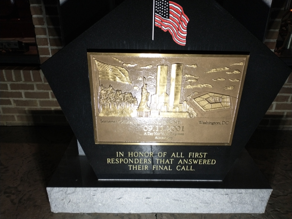 SOMERSET COUNTY 09.11.2001 MEMORIAL PLAQUE