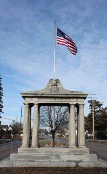 MANITOWOC AMERICAN LEGION POST 88 ETERNAL FLAME MEMORIAL