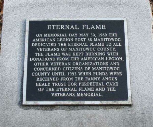 MANITOWOC AMERICAN LEGION POST 88 ETERNAL FLAME MEMORIAL PLAQUE