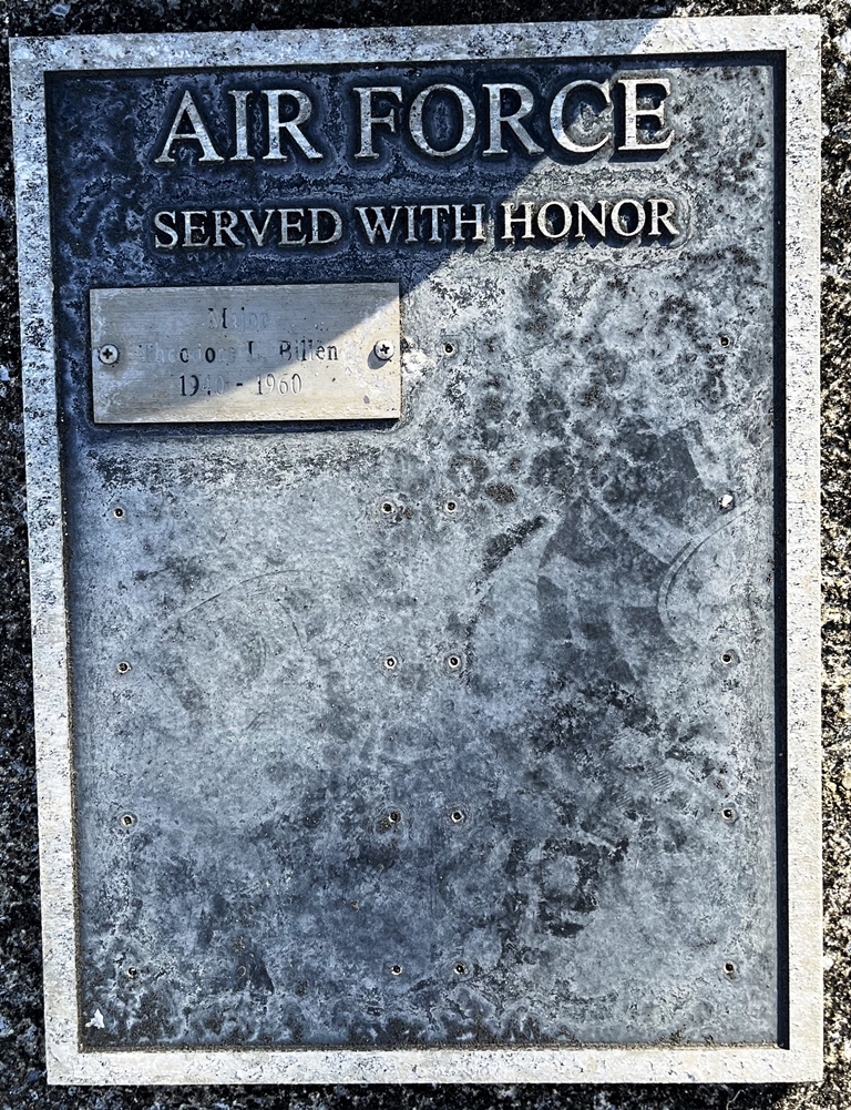 BRIGANTINE AIR FORCE WITH HONOR MEMORIAL PLAQUE