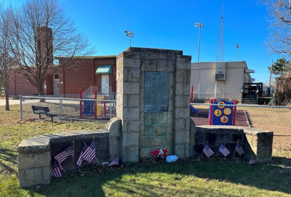 VENICE PARK HONOR ROLL WORLD WAR II MEMORIAL
