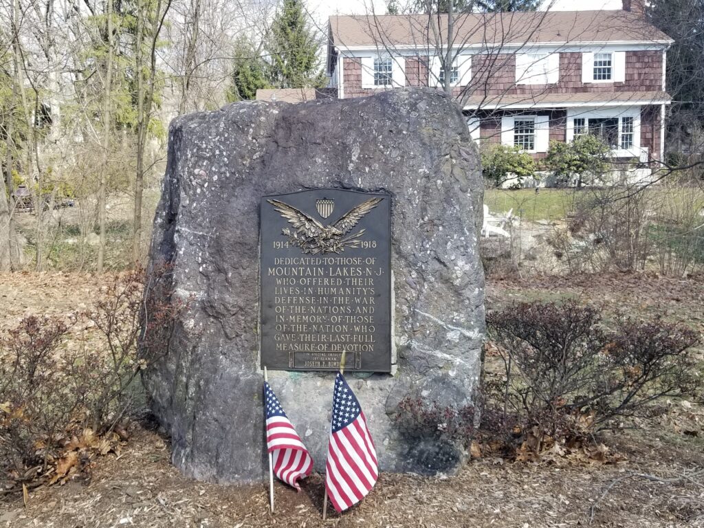 MOUNTAIN LAKES WORLD WAR I MEMORIAL