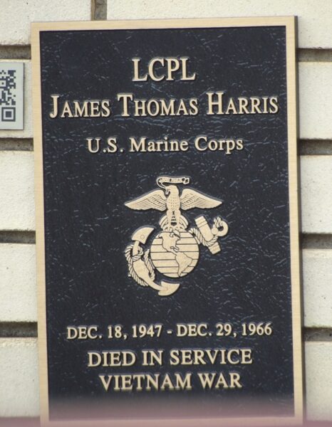 LCPL JAMES THOMAS HARRIS WAR MEMORIAL PLAQUE