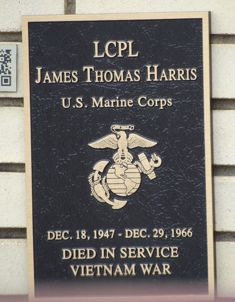 LCPL JAMES THOMAS HARRIS WAR MEMORIAL PLAQUE