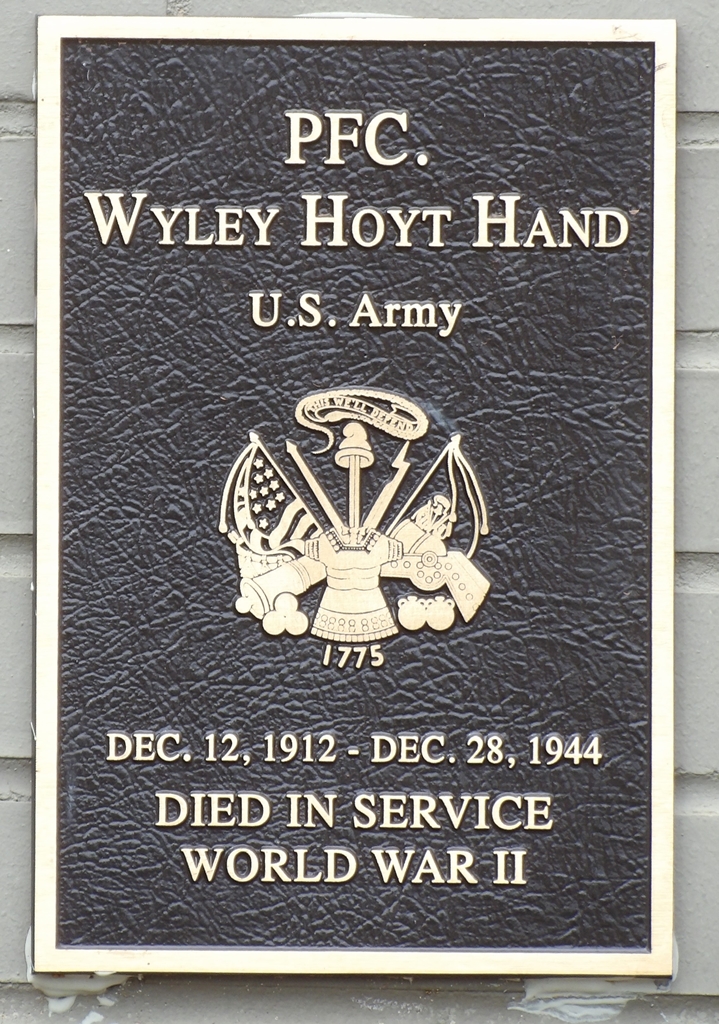 PFC. WYLEY HOYT HAND WAR MEMORIAL PLAQUE