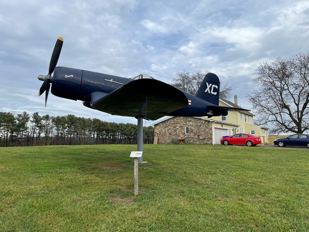 CHANCE-VOUGHT F4U CORSAIR WAR MEMORIAL