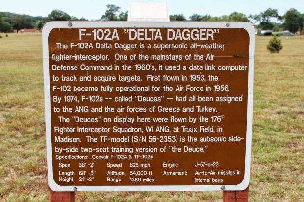 F-102A DELTA DAGGER AIRCRAFT MEMORIAL PLAQUE