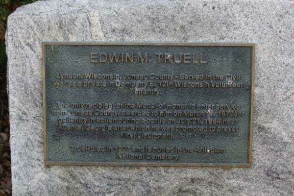 PRIVATE EDWIN M. TRUELL MEDAL OF HONOR PLAQUE