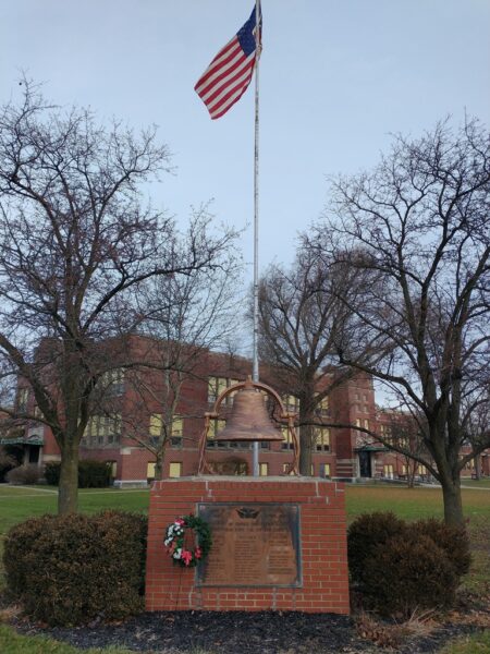 LONDON HIGH SCHOOL VETERANS MEMORIAL