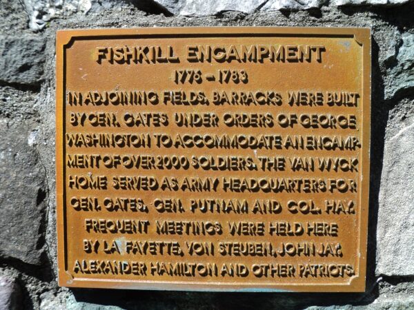 AMERICAN REVOLUTION BICENTENNIAL MEMORIAL PLAQUE B