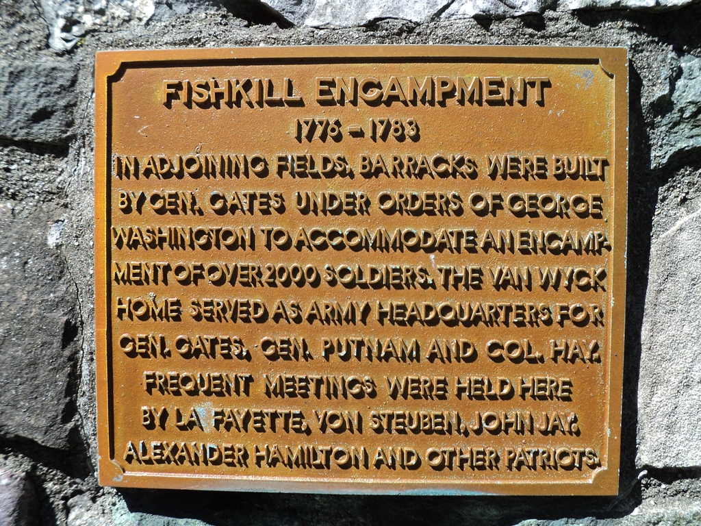 AMERICAN REVOLUTION BICENTENNIAL MEMORIAL PLAQUE B