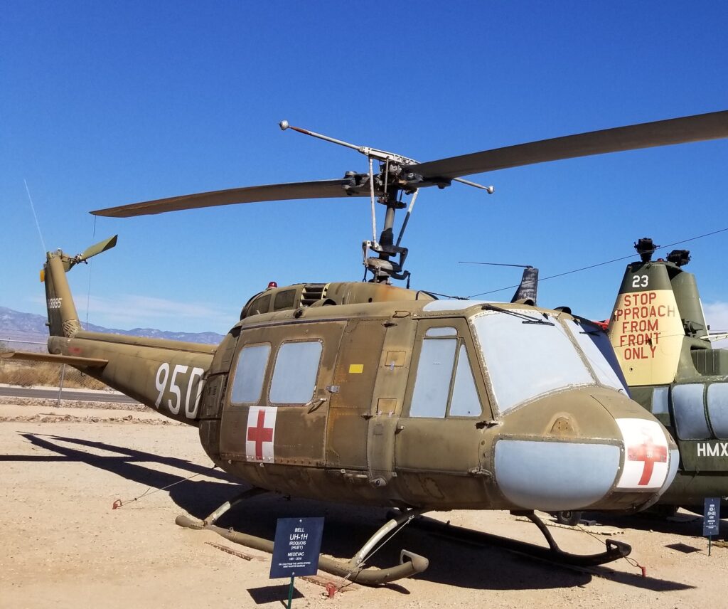 BELL UH-1H IROQUOIS (HUEY) MEDEVAC MEMORIAL