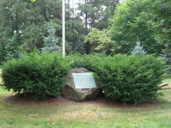 LEST WE FORGET WAR MEMORIAL