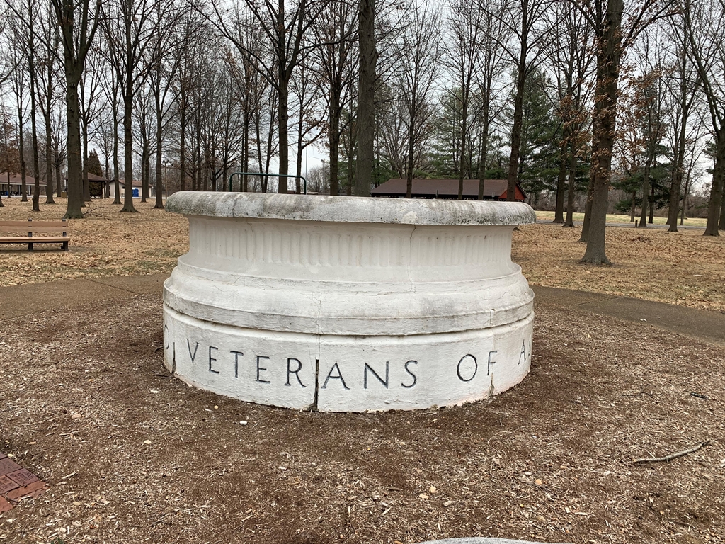 MEMORIAL TO VETERANS OF ALL WARS FOUNTAIN SIDE B