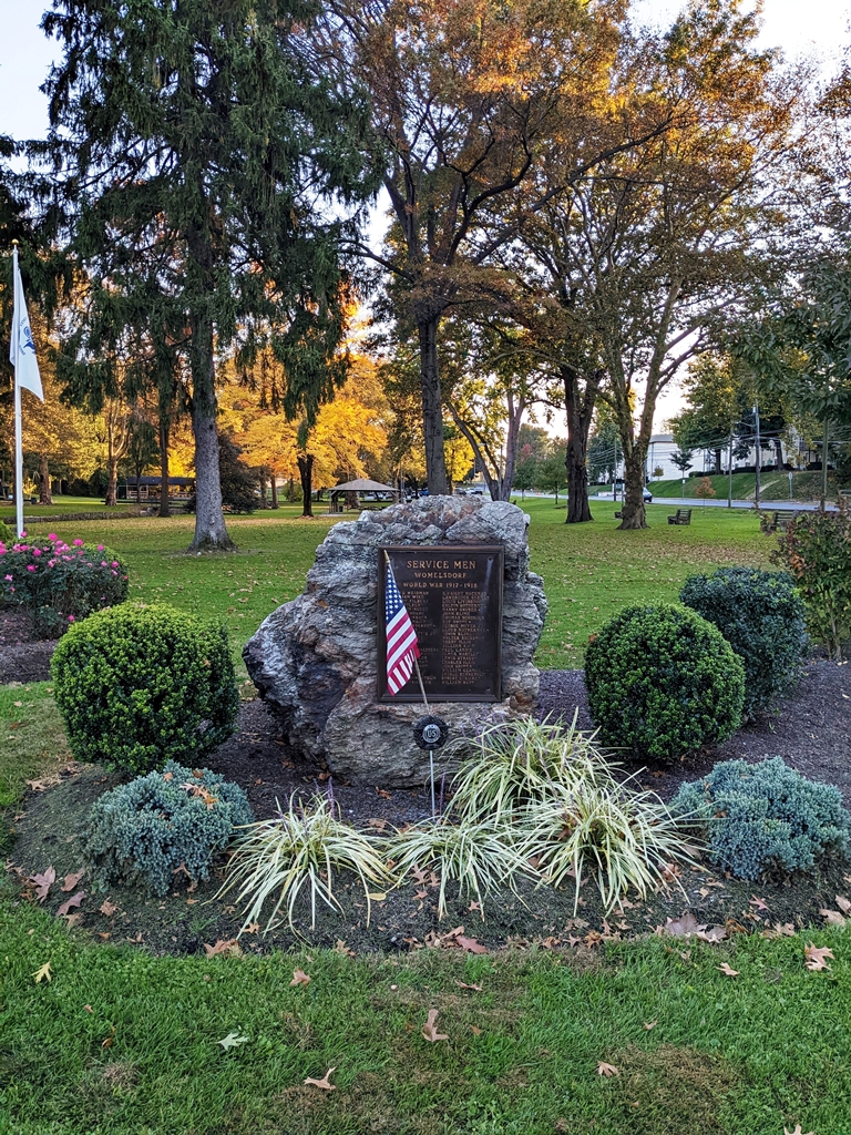 SERVICE MEN WOMELSDORF WORLD WAR MEMORIAL
