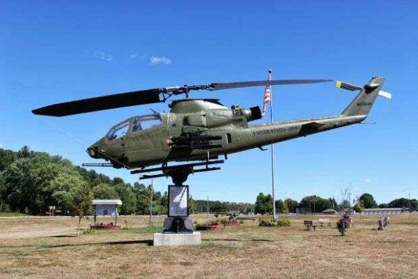 AH-1F COBRA MEMORIAL HELICOPTER