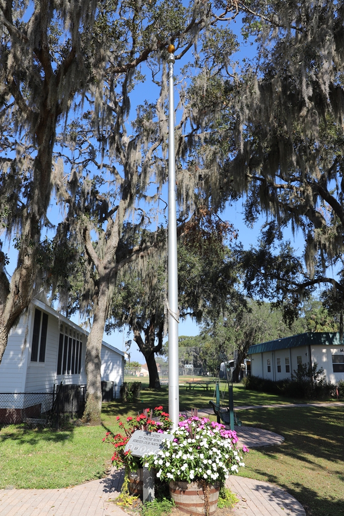 MONTVERDE VETERANS MEMORIAL FLAGPOLE