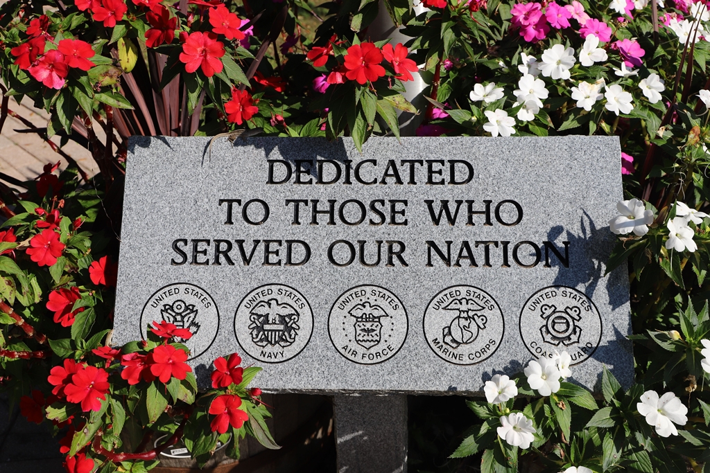 MONTVERDE VETERANS MEMORIAL FLAGPOLE STONE