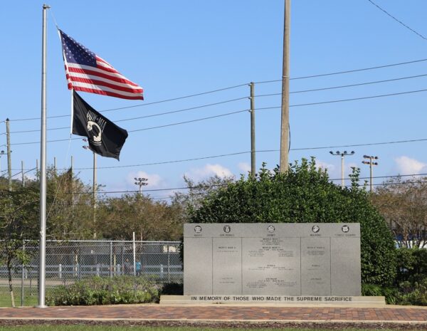 WINTER GARDEN SUPREME SACRIFICE MEMORIAL