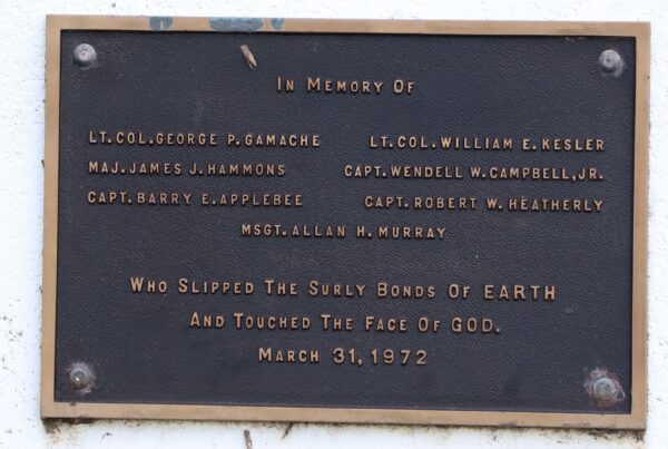 MARCH 31, 1972 MEMORIAL AIRCRAFT CRASH  PLAQUE