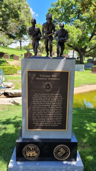 VIETNAM WAR MEMORIAL MONUMENT