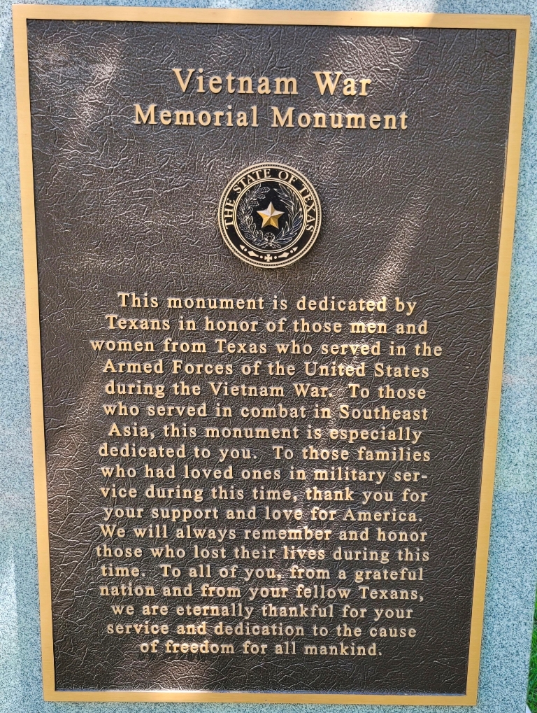 VIETNAM WAR MEMORIAL MONUMENT PLAQUE