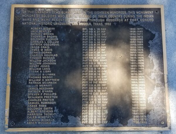 TO THE UNKNOWN DEAD OF INDIAN WARS MEMORIAL PLAQUE