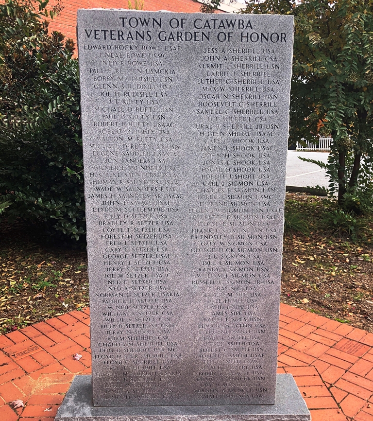 TOWN OF CATAWBA VETERANS GARDEN OF HONOR MEMORIAL STONE G