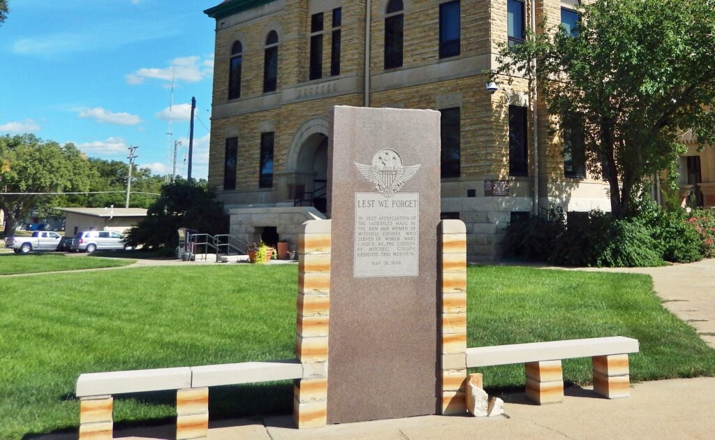 MITCHELL COUNTY LEST WE FORGET WAR MEMORIAL