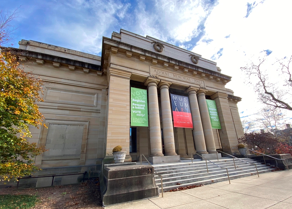 UNIVERSITY OF MICHIGAN ALUMNI VETERANS MEMORIAL HALL