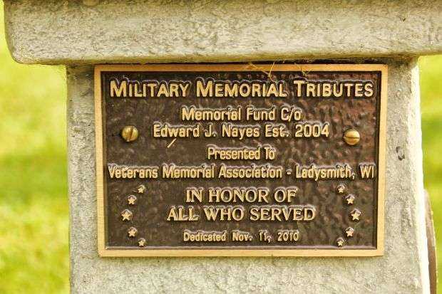 LADYSMITH MILITARY MEMORIAL TRIBUTES PLAQUE