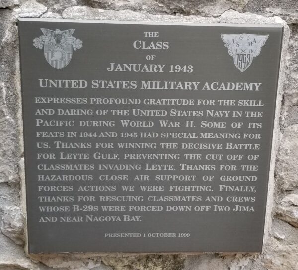 THE CLASS OF JANUARY 1943 WAR MEMORIAL PLAQUE