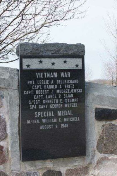 BELOIT MEDAL OF HONOR VIETNAM WAR MEMORIAL PLAQUE