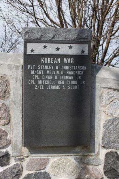 BELOIT MEDAL OF HONOR KOREAN WAR MEMORIAL PLAQUE