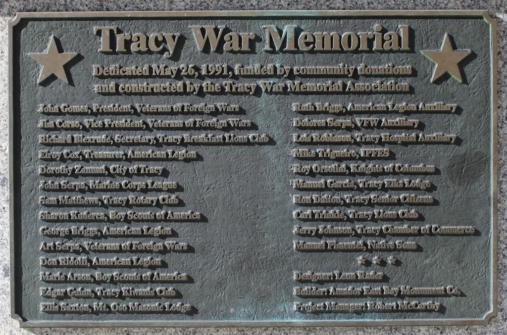 TRACY COMMUNITY WAR VETERANS MEMORIAL PLAQUE