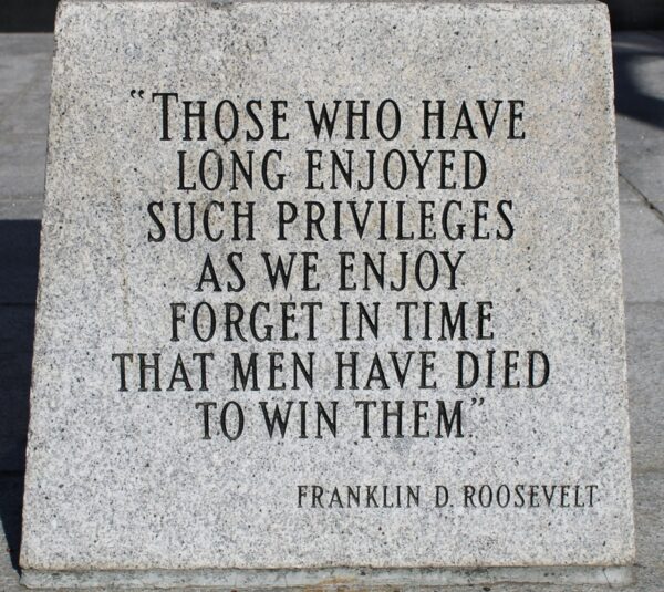 TRACY COMMUNITY WAR VETERANS MEMORIAL NARRATIVE STONE