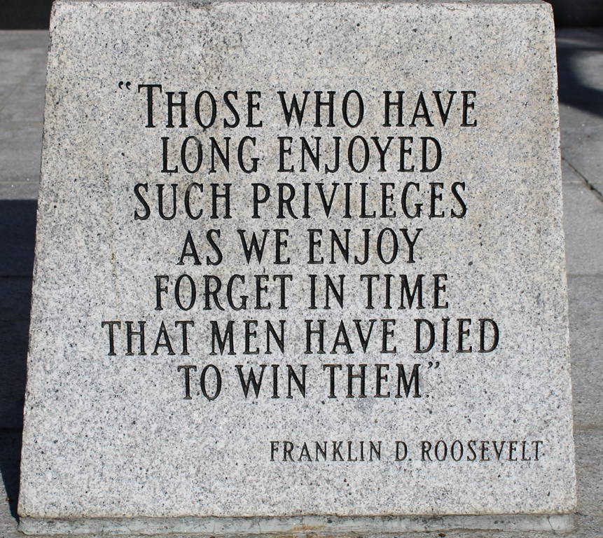 TRACY COMMUNITY WAR VETERANS MEMORIAL NARRATIVE STONE