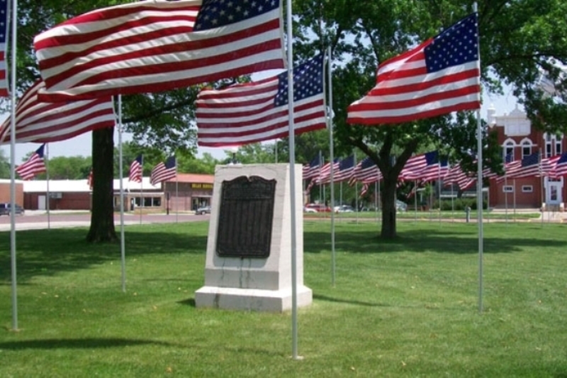 JOHNSON COUNTY WORLD WAR HONOR ROLL MEMORIAL