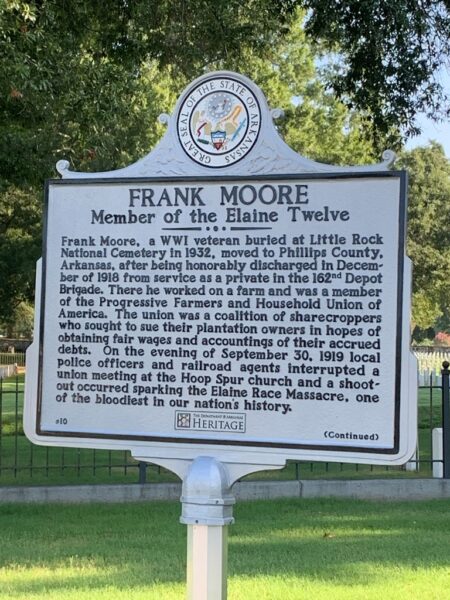 FRANK MOORE WAR MEMORIAL MARKER