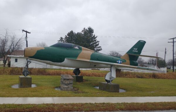 F-84F THUNDERSTREAK MEMORIAL AIRCRAFT