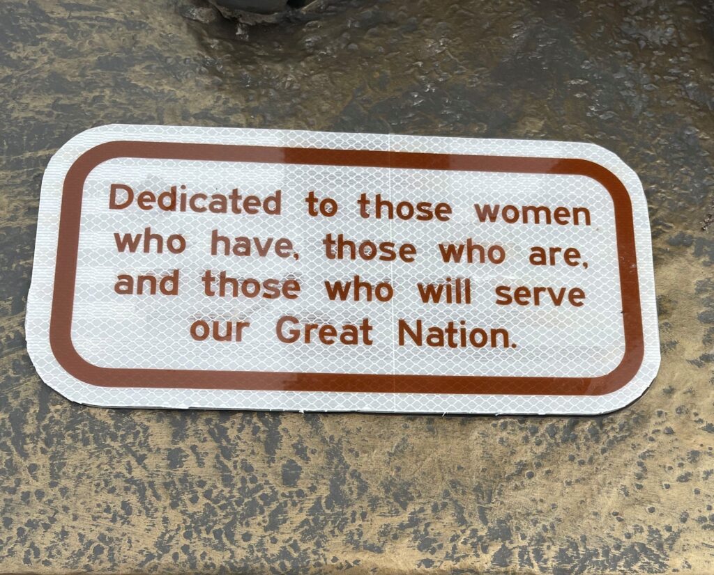 DEDICATED TO THOSE WOMEN WAR MEMORAL PLAQUE