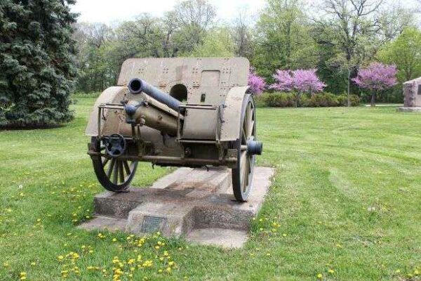 RACINE WORLD WAR I HOWITZER MEMORIAL CANNON